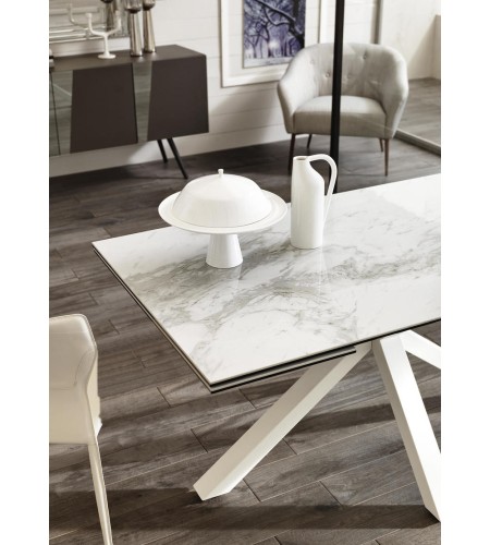 table en céramique marbre blanc brillant  détail plateau