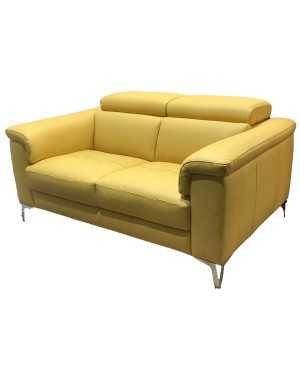 Version 2 places - L158 cm. Cuir Bull Jaune. Actuellement exposé ainsi qu'en 200 cm - 2 relax cuir Rouge